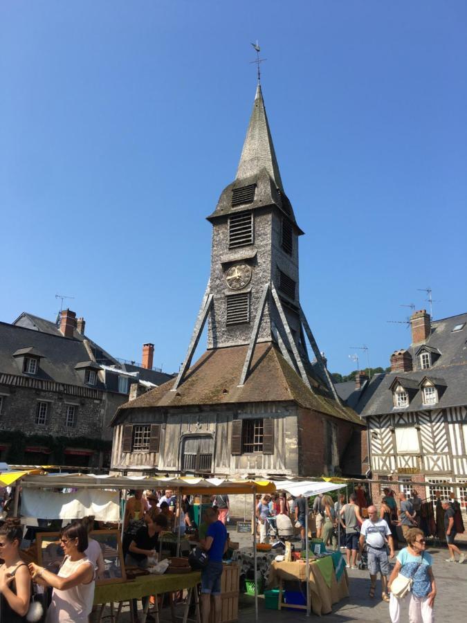 Au Coeur De Sainte Catherine Honfleur Exterior foto